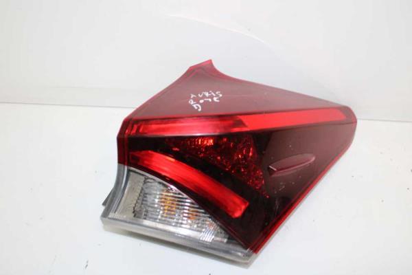 FEU ARRIERE DROIT TOYOTA AURIS 5PORTES 2015+ - Vue 1